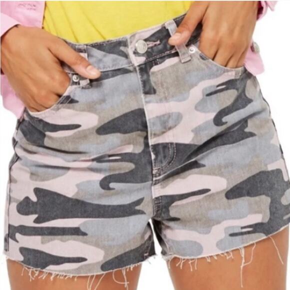 Topshop Moto Camouflage Mom Shorts Size 12 - Picture 5 of 6